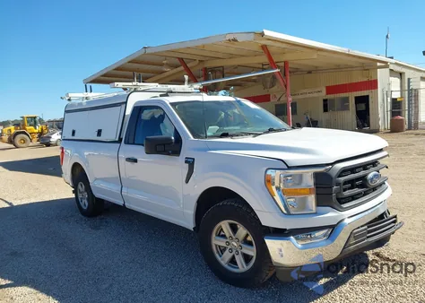 2022 Ford F-150 Xl z USA, uszkodzony, nr VIN 1FTMF1CB1NKE67345